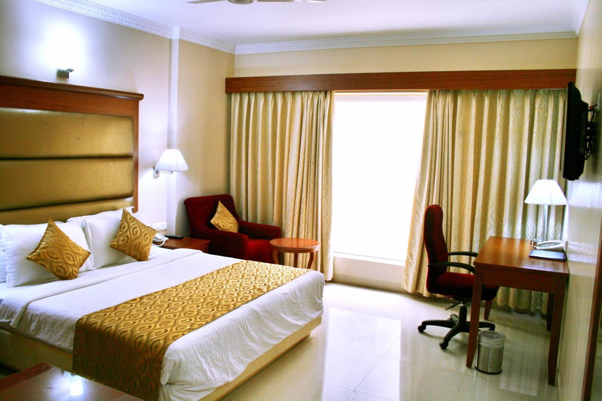 Raj Park- Hill View Hotell Tirupati Exteriör bild