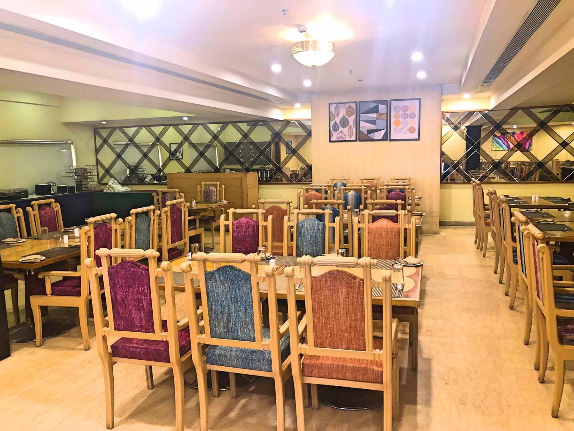 Raj Park- Hill View Hotell Tirupati Exteriör bild