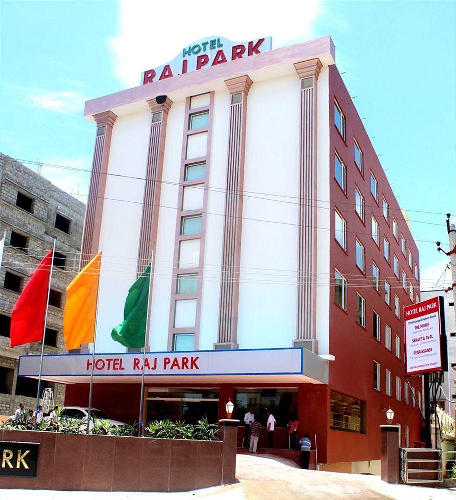 Raj Park- Hill View Hotell Tirupati Exteriör bild