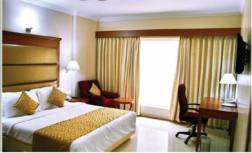 Raj Park- Hill View Hotell Tirupati Exteriör bild
